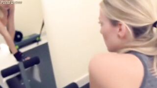 Blondes Fitnessmodel vom eigenen Kameramann gefickt 3